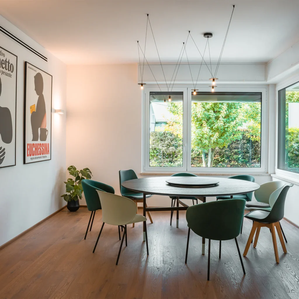 D02 6-Light Chandelier – image 7
