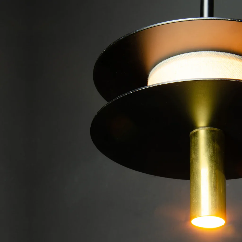 Oriente Wall Sconce – image 2