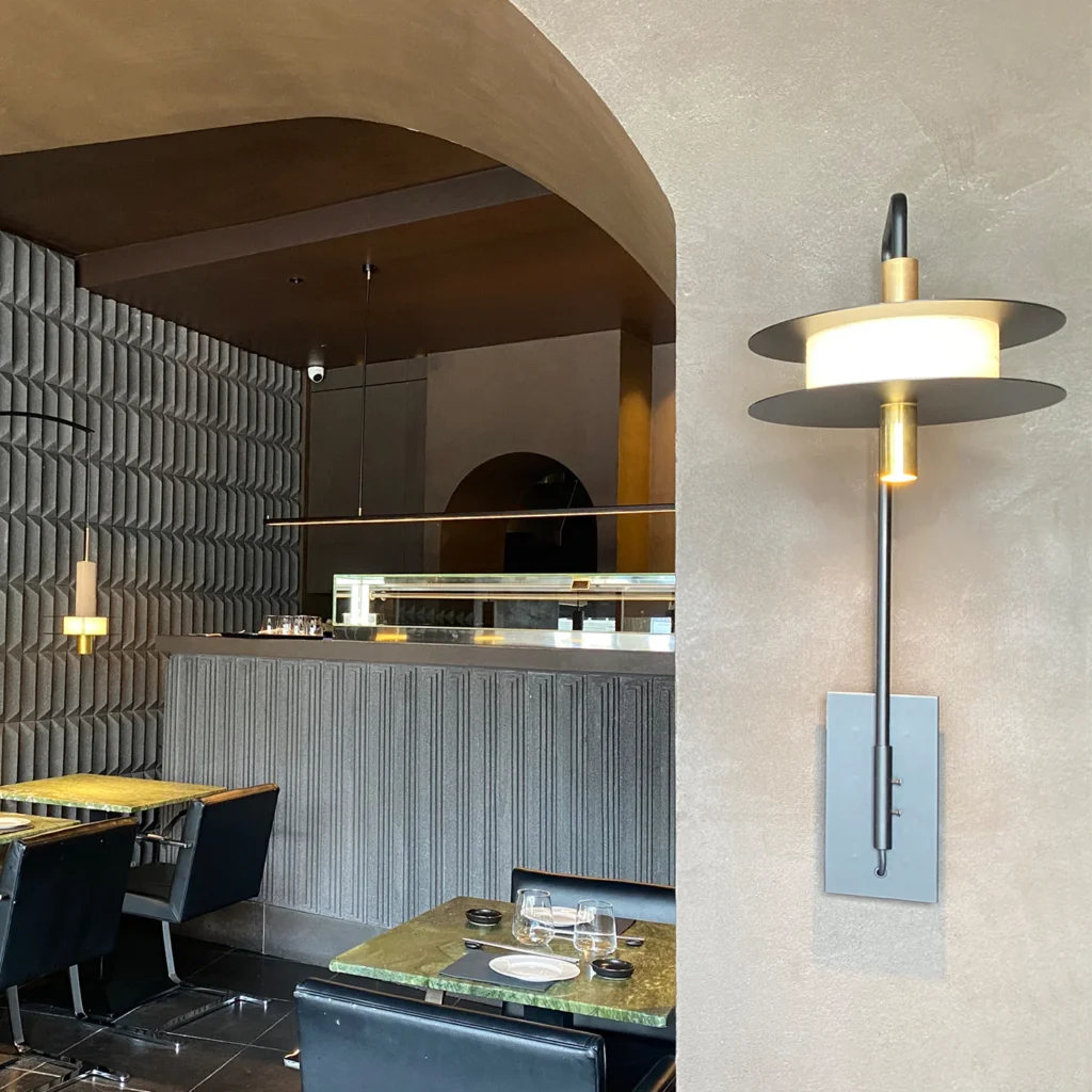 Oriente Wall Sconce – image 3