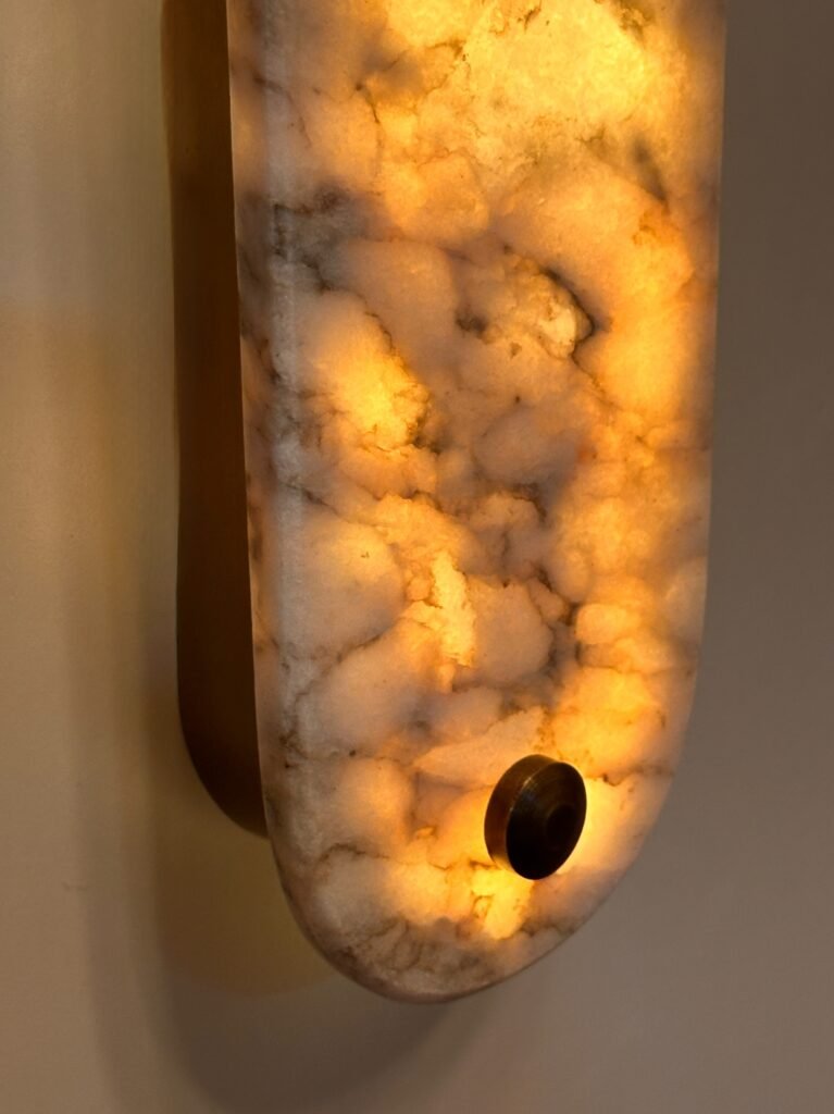 Xlendi Marble Sconce – image 4