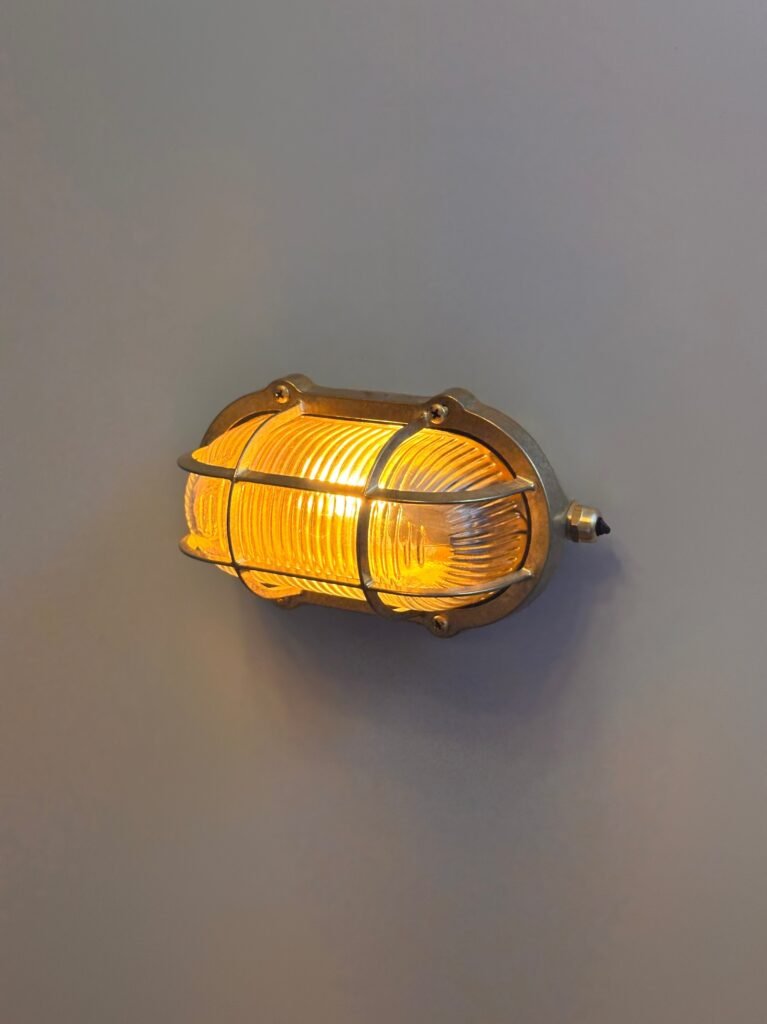 KOPER Brass Wall Sconce – image 3