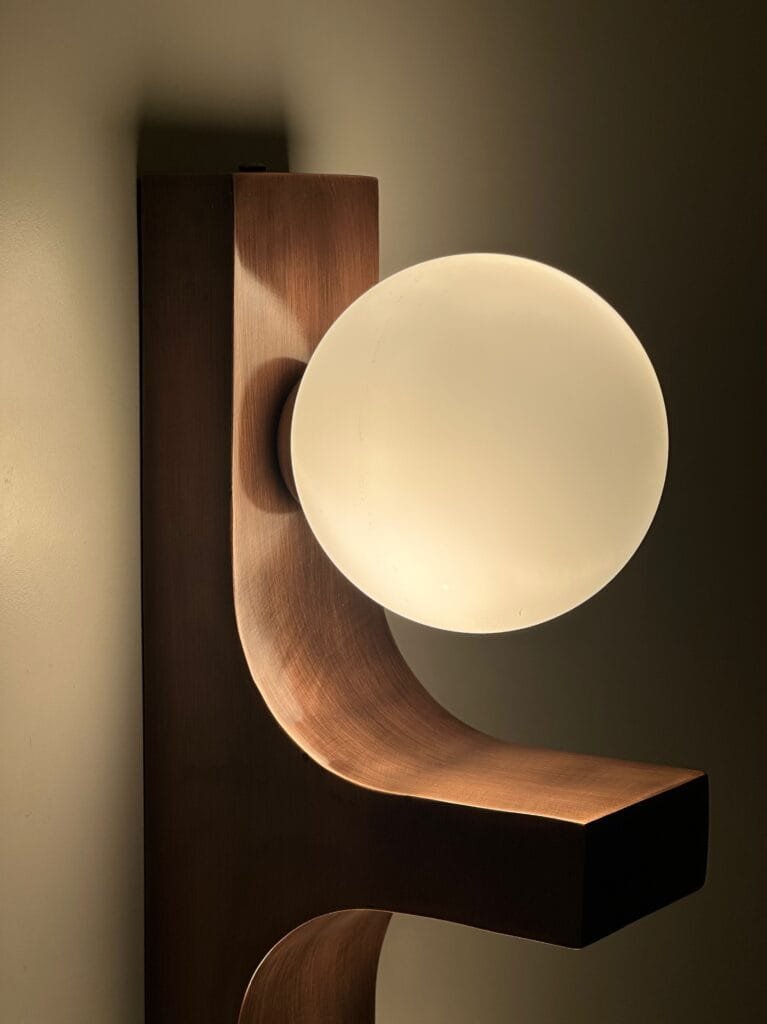 Macrom Brass Wall Sconce – image 3