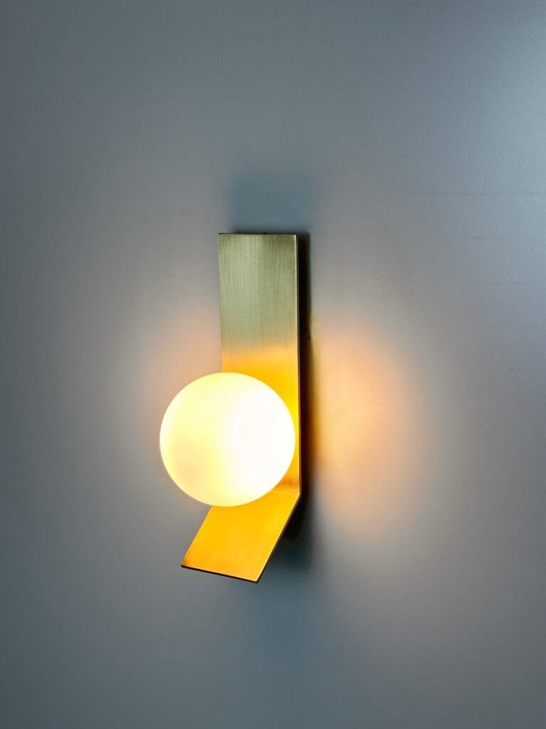 Tetragone Wall Sconce – image 2