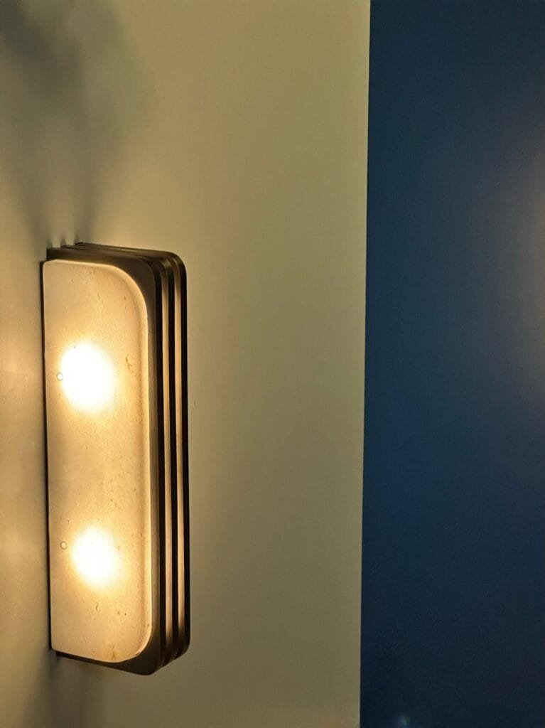 Belair 1969 Marble Sconce – image 3