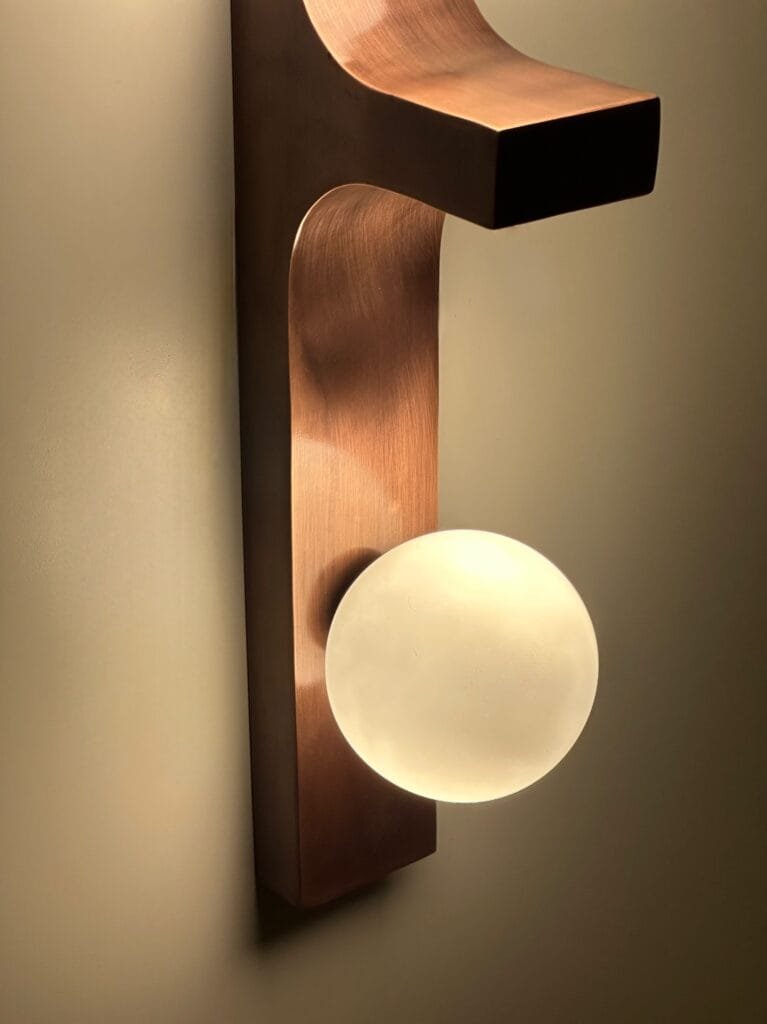 Macrom Brass Wall Sconce – image 4