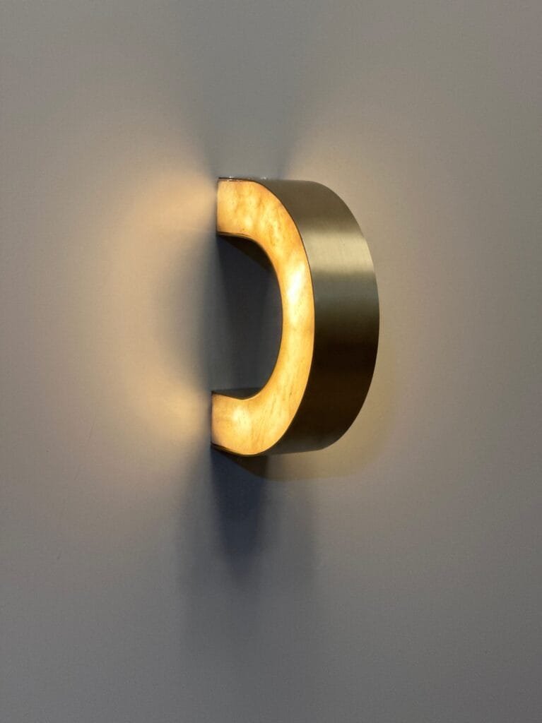 Lunaro Marble Sconce – image 4