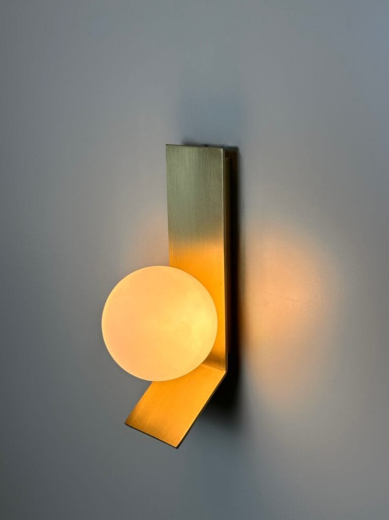 Tetragone Wall Sconce – image 3