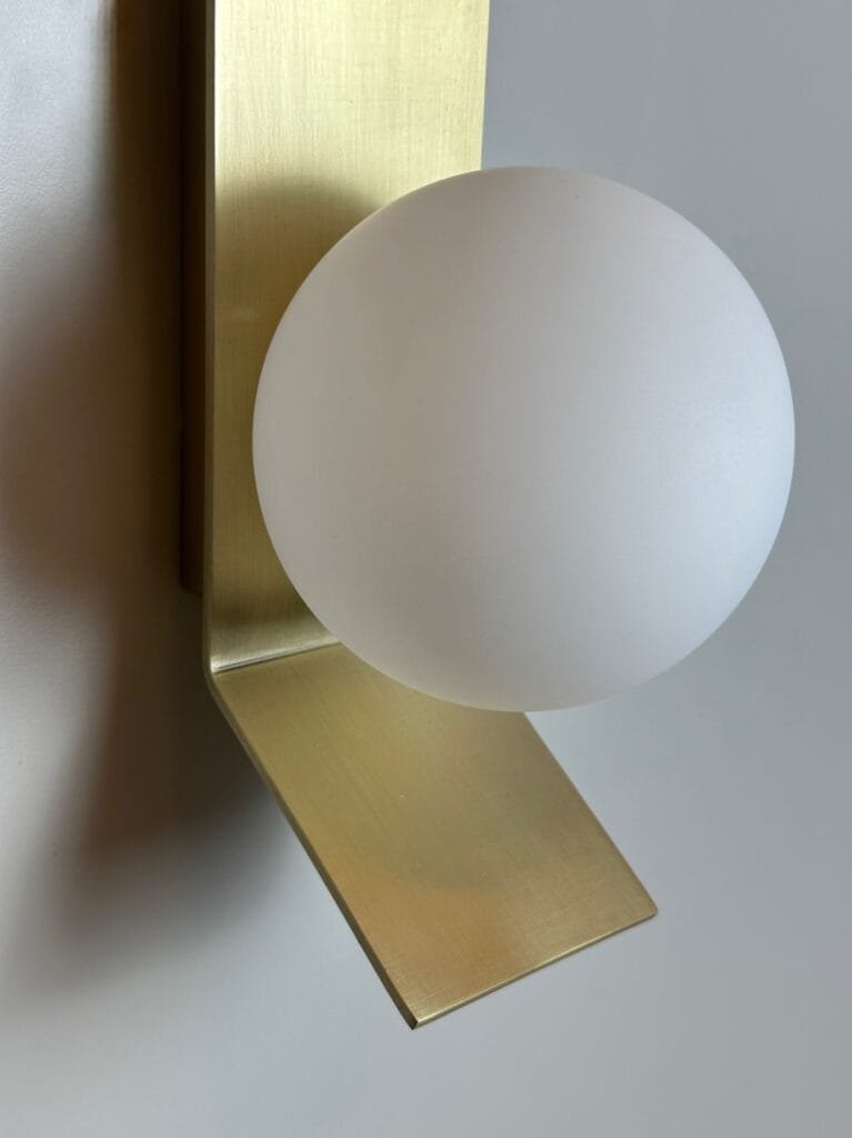 Tetragone Wall Sconce – image 4