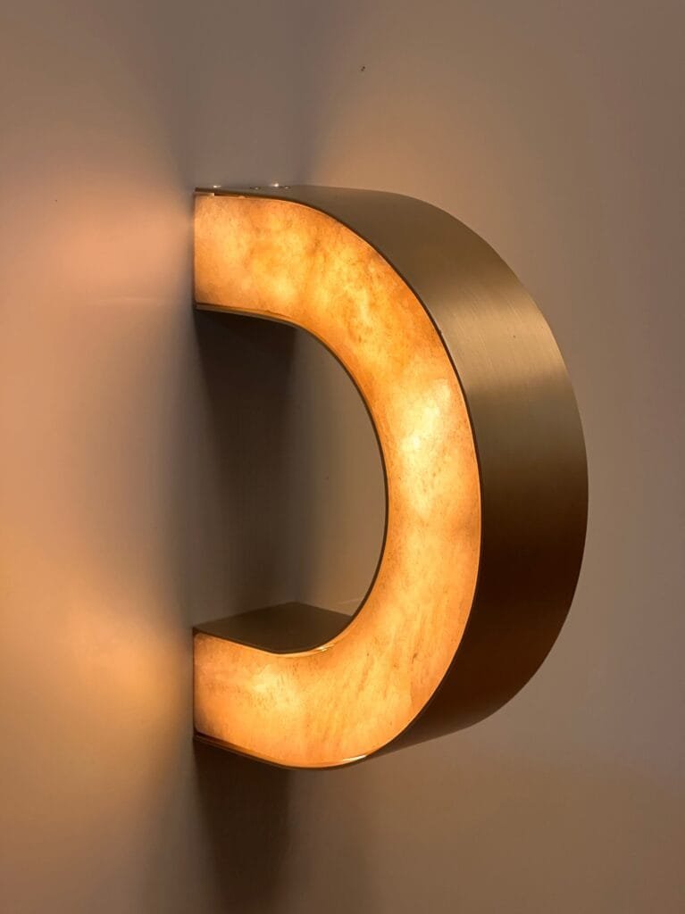 Lunaro Marble Sconce – image 6
