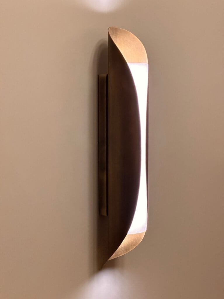 Sisak Wall Sconce – image 6