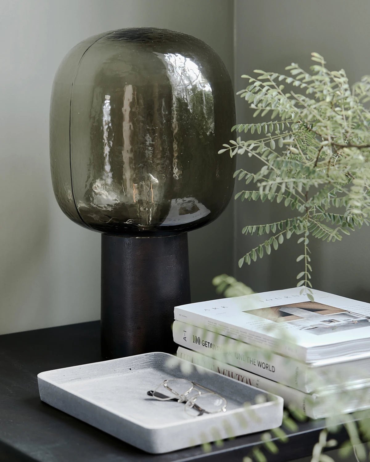 Jezera Brown Glass Dome Head Table Lamp