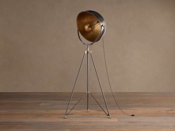 Kesra Spot Başlıklı Tripod Lambader