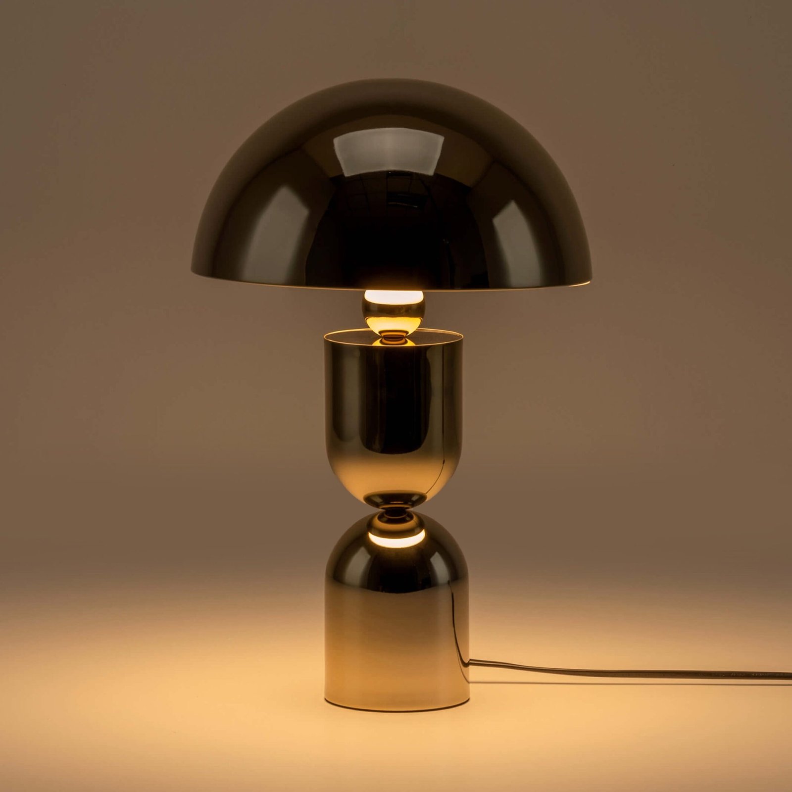 Mljet Brass Dome Mushroom Table Lamp – image 2