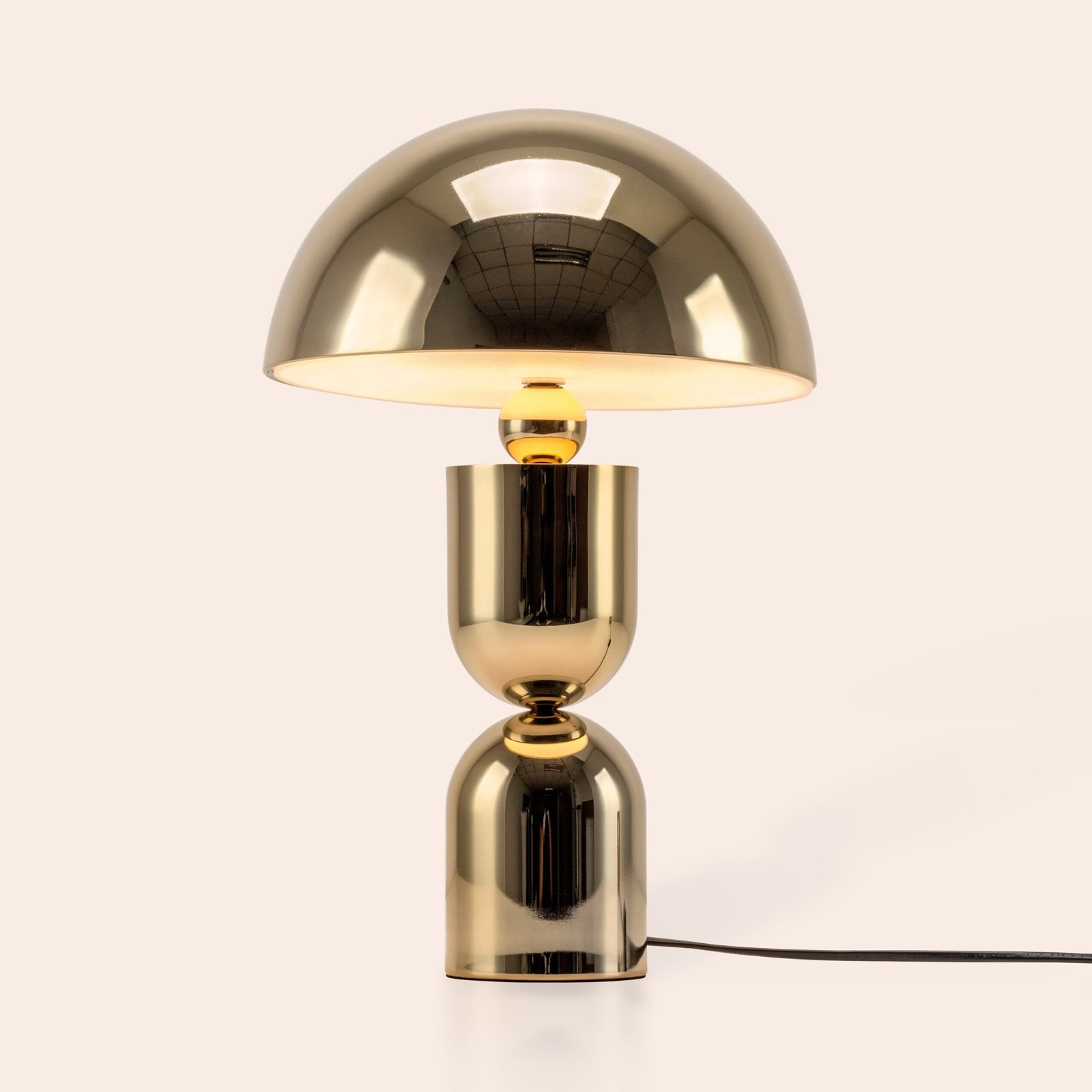 Mljet Brass Dome Mushroom Table Lamp – image 3