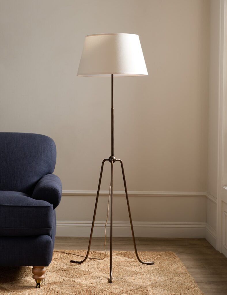 Padria Tripod Lambader