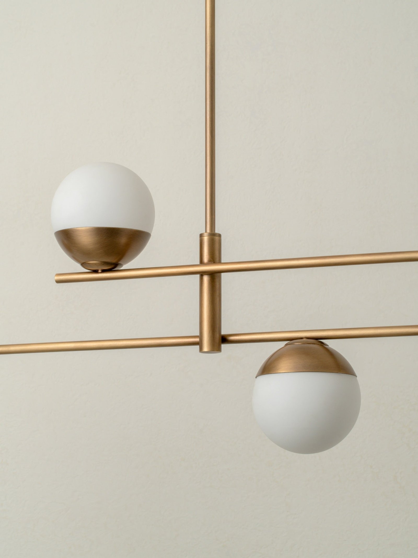 Bagnacavallo Glass Globe Linear Bar Pendant – image 3