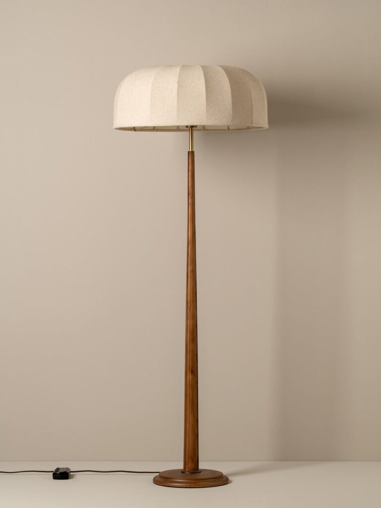 Teora Ahşap Lambader
