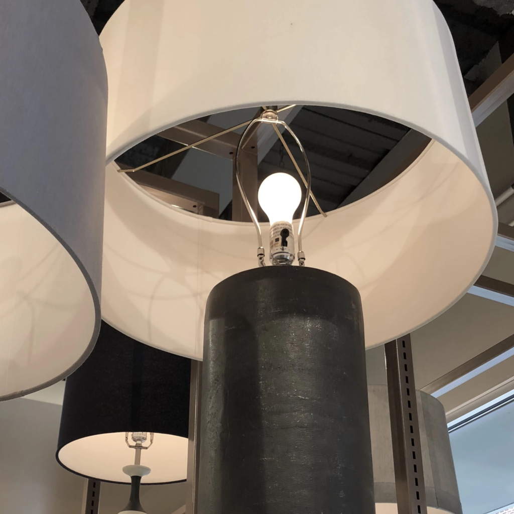 Petrovac Graphite Cylinder Table Lamp – image 3