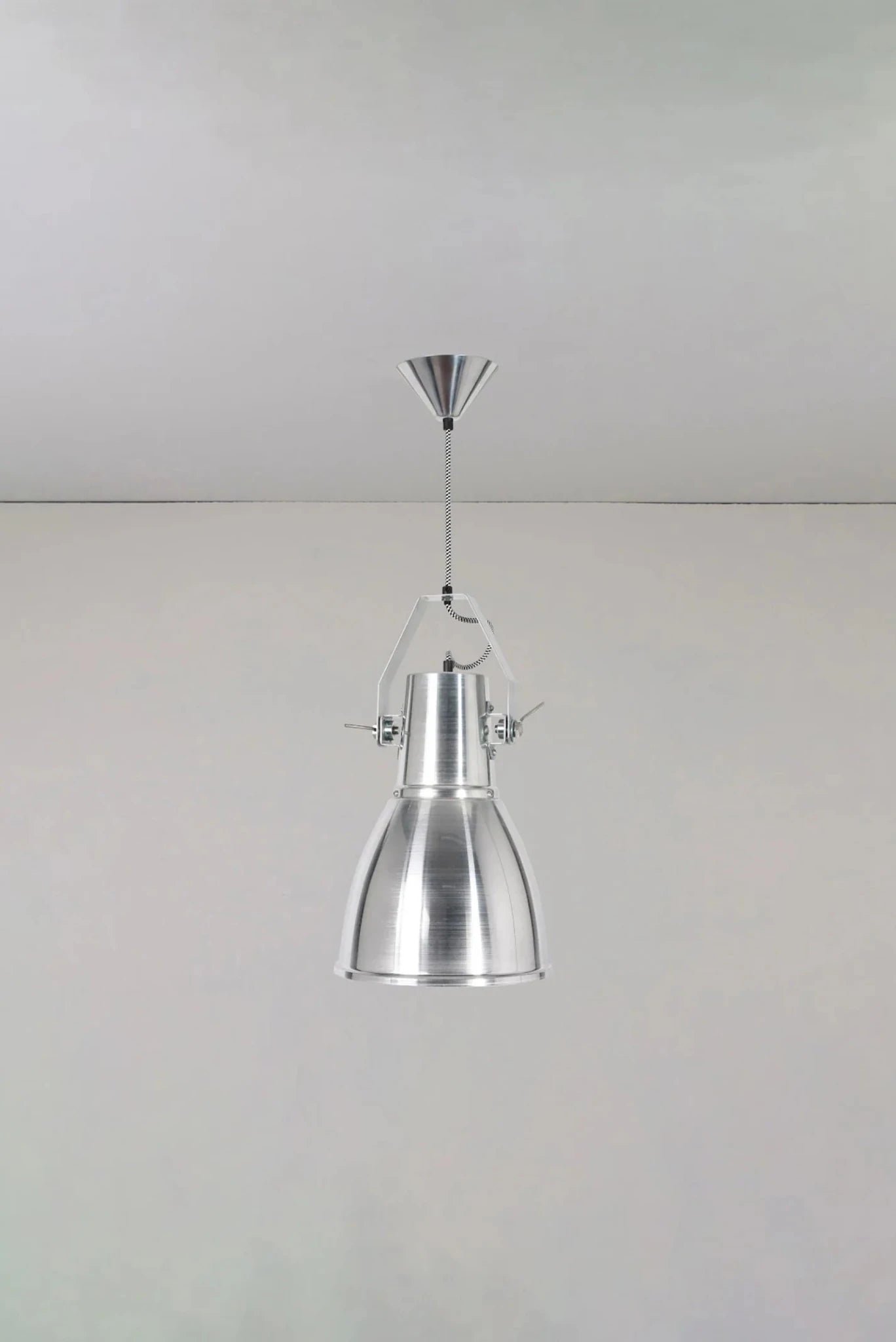 Caprarola Metal Sarkıt Avize – image 2